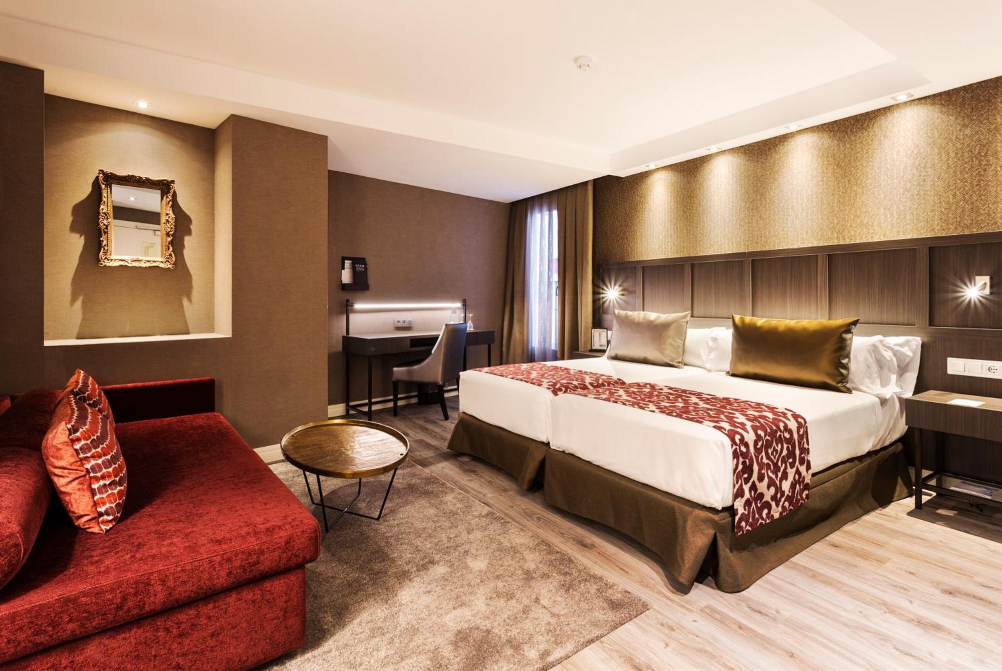 Deluxe Triple Room